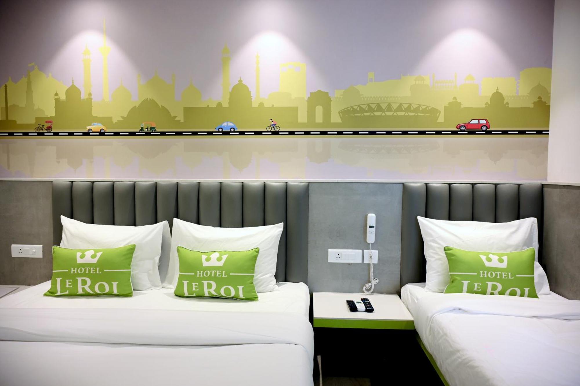 Hotel Le Roi Express Karol Bagh Deli Exterior foto